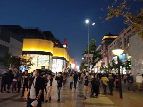 宁波多人烧烤事件揭秘，城市夜生活的隐秘角落最新报道